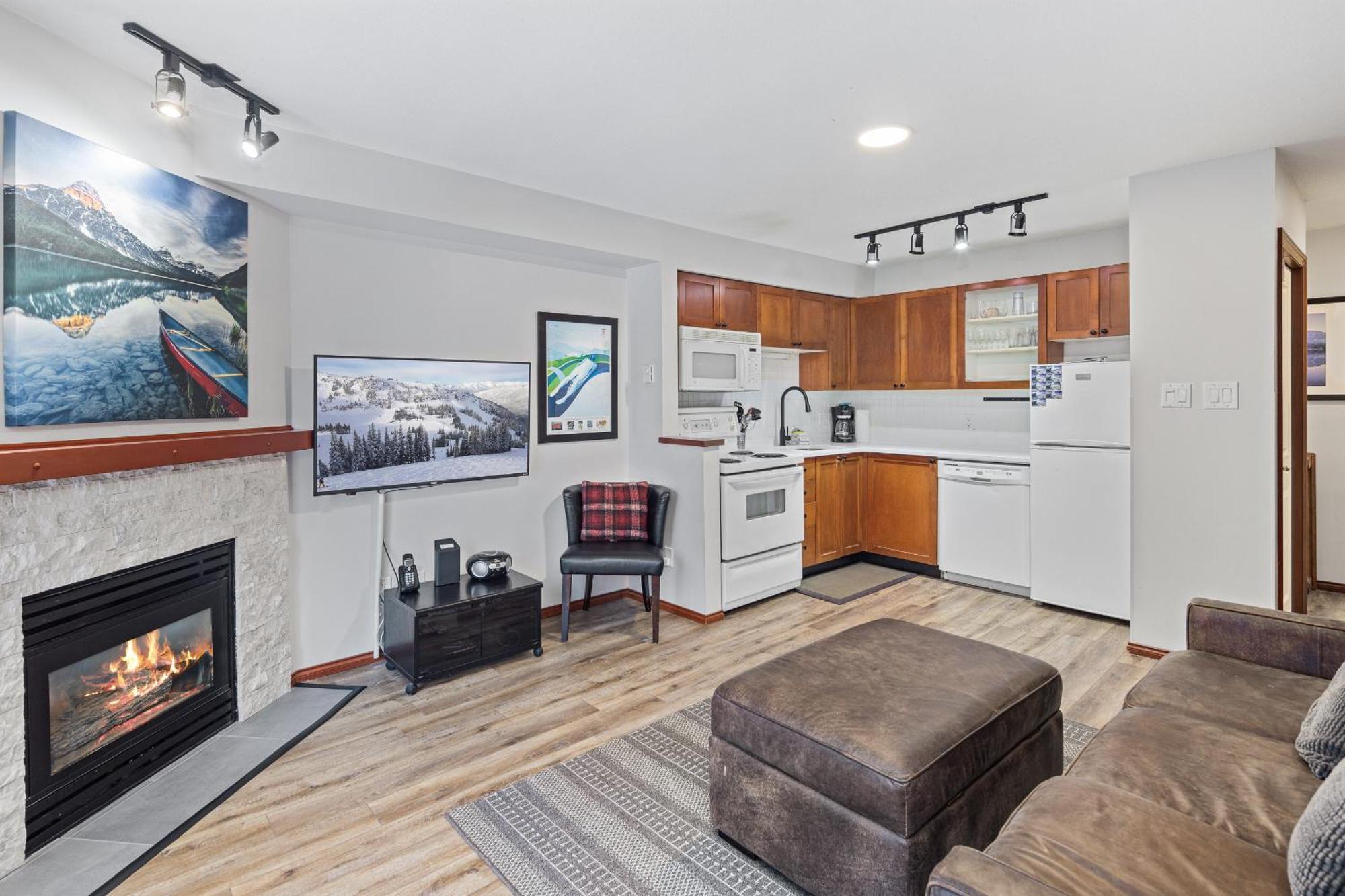Glaciers Reach By Allseason Vacation Rentals Whistler Exterior foto